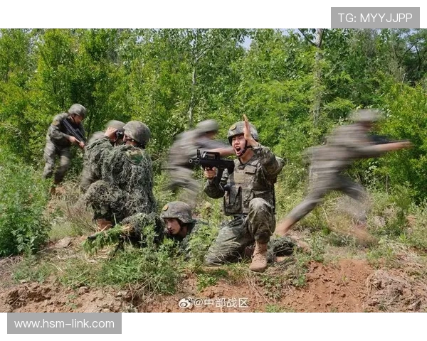 五人精英战术小组突入敌占房间展开激烈反击任务